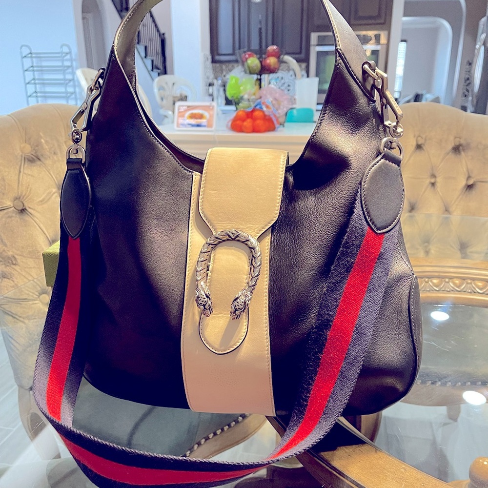 Gucci shoulder bag